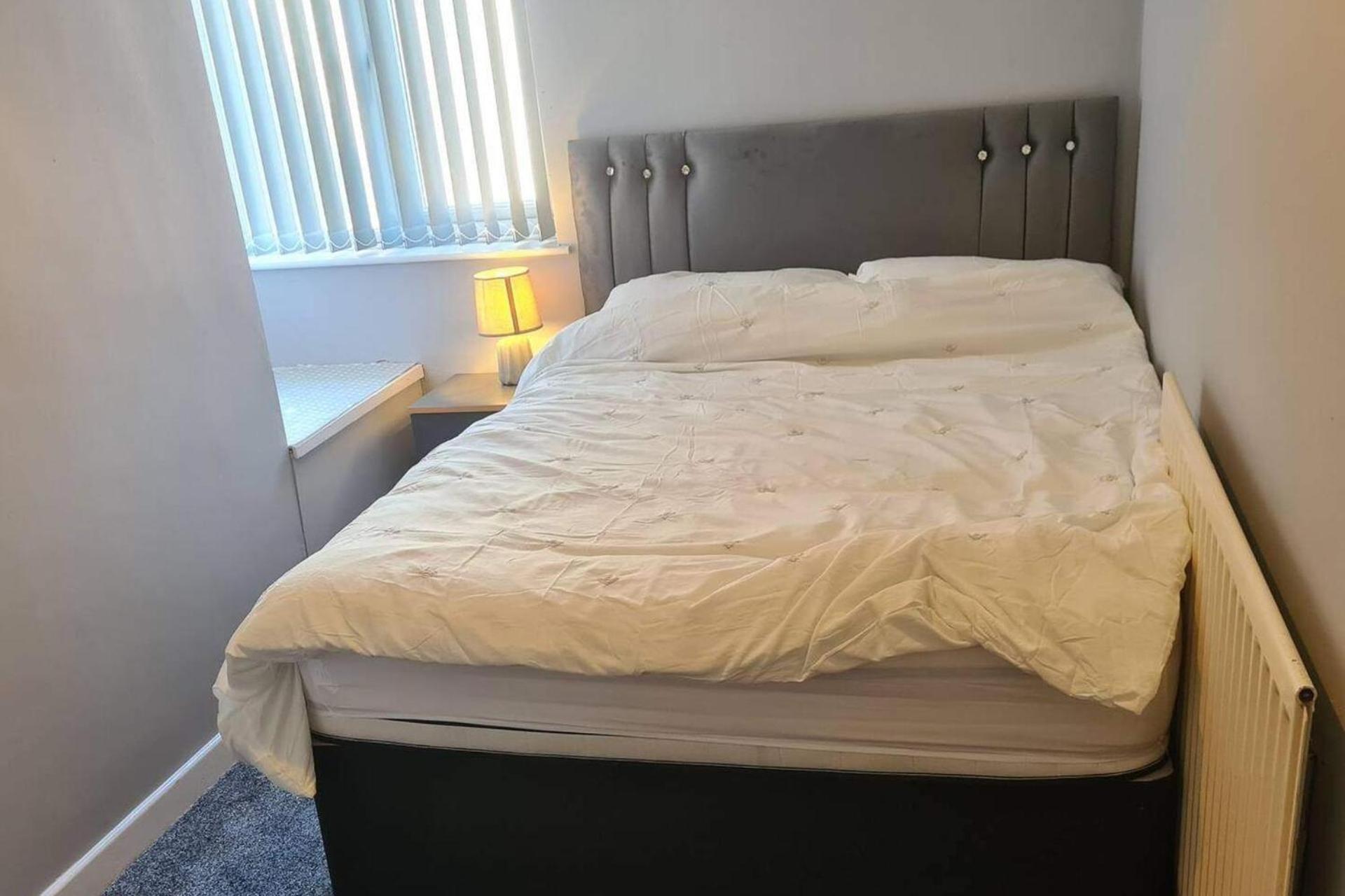 Stylish - Sleeps 4 & Private Garden * Coventry